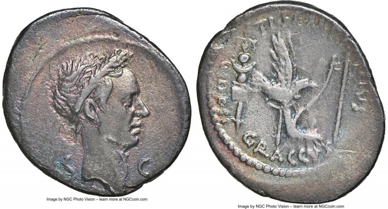 Julius Caesar (49-44 BC). AR denarius (20mm, 3.48 gm, 8h). NGC Choice VF 4/5 - 2...
