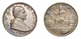 STATO PONTIFICIO Pio XI (1922-1939) Roma Medaglia Anno V 1926 Ag FDC. Opus Mistruzzi. Gr. 33,76 mm.44. Bart. E926. Istituzione Pontificio Istituto Arc...
