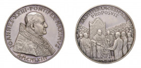 STATO PONTIFICIO Giovanni XXIII (1958-1963) Roma Medaglia Straordinaria 1963 Ag FDC. Opus Giampaoli. Gr. 35,55 mm.44. Modesti 271. Il Papa riceve prem...