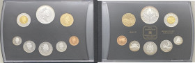 Canada - Divisionale - Elisabetta II (dal 1952) serie 2000 - composto da 7 valori insieme con una medaglia commemorativa del nuovo millennio (Ag - gr....