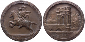Medaglia - Premiazione Comunale dello Sport - 1955 - D/Cavaliere con mantello e spada verso sx, posto sotto a fregio R/Vista dell'Arco di Traiano e su...