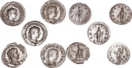 IMPERIO ROMANO
GORDIANO III
Lote de 5 monedas. AR. Antoniniano. EBC. MBC