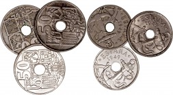 LA Peseta
ESTADO ESPAÑOL
Lote de 3 monedas. Cuproníquel. 50 Céntimos 1949 *51 flechas invertidas, *56 y *62. SC- a MBC-