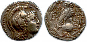 Greek
ATTIQUE - ATHÈNES Nouveau style 122-121
Un autre exemplaire du même type. Avec les trois Charités.
Thompson 515a
Tétradrachme d’argent. (16,...