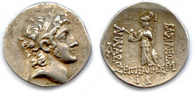 Greek
ROYAUME DE CAPPADOCE - ARIARATHE VI ÉPIPHANE
130-116
Sa tête diadémée à droite. R/. Athéna debout à gauche, tenant un globe 
nicéphore, une ...