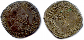 France Royales
HENRI III 1574-1589
HENRICVS. III. D: G. FRANC. ET. POL. REX. Son buste lauré et
cuirassé avec le col plat. Dessous dans la légende,...