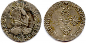 France Royales
HENRI III 1574-1589
HENRICVS. III. D: G: FRANC. ET. POL. REX. Buste lauré, 
cuirassé et drapé avec le col gaufré. Dessous, lettre d’...