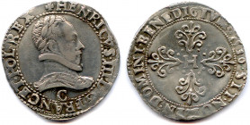 France Royales
HENRI III 1574-1589
HENRICVS. III. D. G. FRANC. ET. POL. REX. Dessous, lettre 
d’atelier. Millésime entre deux points dessous dans l...