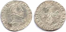 France Royales
HENRI III 1574-1589
HENRICVS. III. D (deux croissants) G. FRANC. ET. POL. REX. 
Dessous, Millésime entre deux points. Buste lauré et...