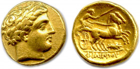 Greek
ROYAUME DE MACÉDOINE - PHILIPPE II 359-336
Tête laurée d’Apollon à droite. R/. Bige de chevaux conduit par 
un aurige. Dessous, foudre. À l’e...