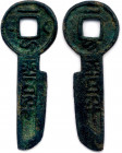 Chine
CHINE - Dynastie HAN XIXe siècle
Fausse Monnaie-clé WANG MANG (20,65 g) 65,7 mm
Patine verte. Beau.