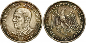 Germany
Germany, the Third Reich. Medal A. Hitler - Take over of power 1933, silver 

Napis na rancie: PREUSS STAATSMÜNZE SILBER 900 FEIN.Patyna.
...