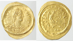 Monetazione Classica. Impero Bizantino. Giustiniano. 527-565 d.C. Semisse. Au. Costantinopoli. Peso gr. 2,18. Diametro  mm. 20. SPL. (6521)
