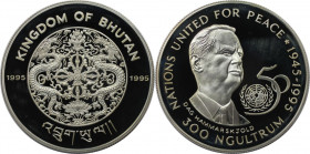 Weltmünzen und Medaillen, Bhutan. 50 Jahre Vereinte Nationen. 300 Ngultrums 1995. 28,28 g. 0.925 Silber. 0.84 OZ. KM 80. Polierte Platte