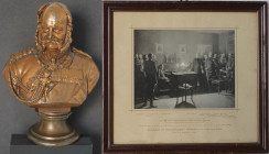 Kunst und Antiquitäten / Art and antiques. Büste Kaiser Wilhelm I. (sign C. Kein) 17 x 12 cm. und Gravüre Kapitulation Frankreichs im Jahr 1871. 36 x ...