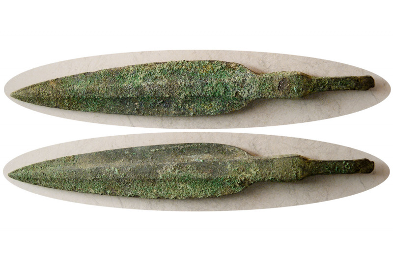 LURISTAN. Bronze Hunting Arrowhead. Ca. 2000-1000 BC. (34.44 gm; 129mm x 19mm). ...