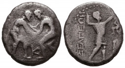 Pisidia, Selge AR Stater. Circa 325-250 BC. Two wrestlers grappling; / Slinger standing right; to right, triskeles above club. SNG France 1941-3 var.
...