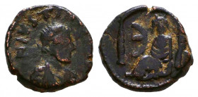 Justinian I (527-565), Follis, AE.
Reference:
Condition: Very Fine


Weight: 1,9 gr
Diameter: 13,5 mm