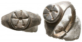 Ancient Byzantine / Crusaders Silver Ring 
10th-12th century AD.
Reference:
Condition: Very Fine

Weight: 5,8 gr
Diameter: 21 mm