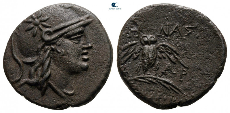 Mysia. Pergamon circa 200-133 BC. 
Bronze Æ

17 mm, 2,65 g



very fine