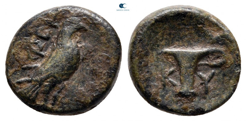 Aiolis. Kyme circa 350-250 BC. 
Bronze Æ

11 mm, 1,42 g



very fine