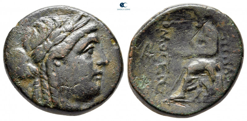 Ionia. Smyrna circa 115-105 BC. 
Bronze Æ

20 mm, 7,70 g



very fine