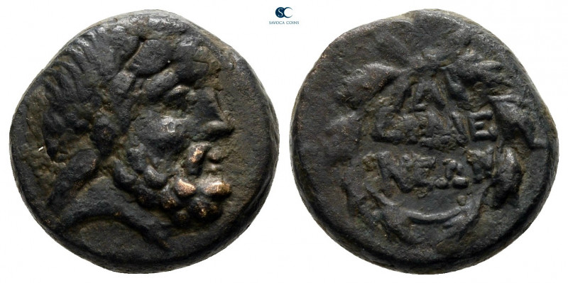 Phrygia. Eumeneia-Fulvia circa 200-133 BC. 
Bronze Æ

14 mm, 4,01 g



ne...