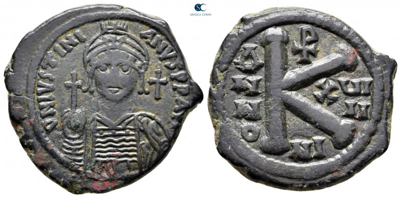 Justinian I AD 527-565. Nikomedia
Half Follis or 20 Nummi Æ

28 mm, 9,86 g
...