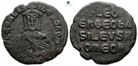 Leo VI the Wise AD 886-912. Constantinople. Follis or 40 Nummi Æ