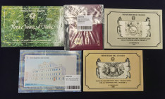 5 Kursmünzenausgaben
Italien. in Originalverpackung, Reklamation und Umtausch ausgeschlossen - keine Rücknahme. stfr