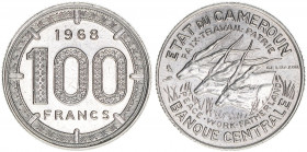 Republique Federale
Kamerun, Bundesrepublik. 100 Francs, 1968. Nickel - drei Riesenantilopen
12,01g
Schön 11
vz/stfr