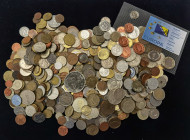 Kiloware
Weltmünzen Lots. Lot mit ca. 3 Kilogramm. Kiloware ist von Reklamation und Umtausch ausgeschlossen - keine Rücknahme - Versandkosten nach Gew...