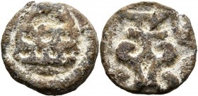 INDIA, Post-Mauryan (Deccan). Chutus of Banavasi. Anonymous issues, circa 30 BC-AD 345. Fraction (Lead, 18 mm, 5.10 g, 6 h). Eight-arched hill. Rev. S...
