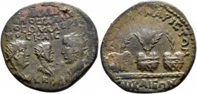 BITHYNIA. Nicaea. Valerian I, with Gallienus and Valerian II Caesar, 253-260. Tetrassarion (Orichalcum, 26 mm, 8.75 g, 1 h), 256-258. AYT OYAΛEPIANOC ...