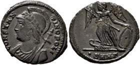 Commemorative Series, 330-354. Follis (Bronze, 19 mm, 2.20 g, 5 h), Heraclea, 330-333. CONSTANTINOPOLIS Helmeted, laureate and mantled bust of Constan...