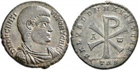 Decentius, Caesar, 350/1-353. Follis (Bronze, 27 mm, 9.07 g, 7 h), Treveri, 352. D N DECENTIVS FORT CAES Bare-headed, draped and cuirassed bust of Dec...