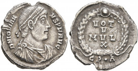Jovian, 363-364. Siliqua (Silver, 19 mm, 1.88 g, 5 h), Constantinopolis. D N IOVIANVS P F AVG Pearl-diademed, draped and cuirassed bust of Jovian to r...