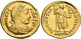 Valens, 364-378. Solidus (Gold, 21.5 mm, 4.44 g, 5 h), Antiochia, 365. D N VALENS PER F AVG Pearl-diademed, draped and cuirassed bust of Valens to rig...