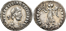 Valentinian II, 375-392. Siliqua (Silver, 18 mm, 2.28 g, 12 h), Treveri, 375-378. D N VALENTINIANVS IVN P F AVG Pearl-diademed, draped and cuirassed b...