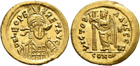 Leo I, 457-474. Solidus (Gold, 20 mm, 4.53 g, 5 h), Constantinopolis, circa 462 or 466. D N LEO PERPET AVG Pearl-diademed, helmeted and cuirassed bust...