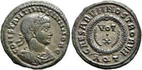 Constantine II, as Caesar, 316-337. Follis (Bronze, 18.5 mm, 3.00 g, 6 h), Aquileia, 322. CONSTANTINVS IVN NOB C Laureate, draped and cuirassed bust o...