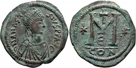 Anastasius I, 491-518. Follis (Bronze, 37 mm, 18.18 g, 5 h), Constantinopolis, 498-518. D N ANASTASIVS P P AVG Diademed, draped and cuirassed bust of ...