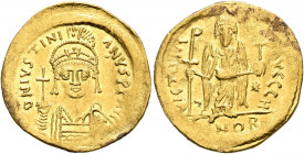 Justinian I, 527-565. Solidus (Gold, 21 mm, 4.38 g, 6 h), Constantinopolis, 545-565. D N IVSTINIANVS P P AVG Helmeted and cuirassed bust of Justinian ...