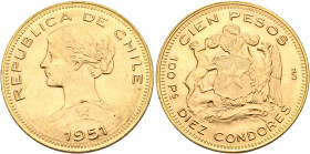 CHILE, Republic. 1818-present. 100 Pesos – 10 Condores (Gold, 30 mm, 20.43 g, 6 h), Santiago, 1951. REPUBLICA DE CHILE / 1951 Laureate bust of Liberty...