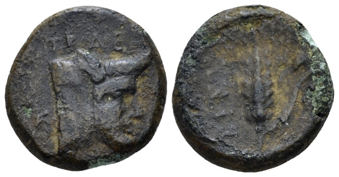 Bruttium, Uncertain mint Bronze circa 340-320, Æ 17.00 mm., 3.77 g.
Head of man...