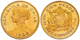 Chile. 100 pesos. 1959. Santiago. (Km-175). (Fried-54). Au. 20,36 g. Original luster. Mint state. Est...800,00. 

Spanish Description: Chile. 100 pe...