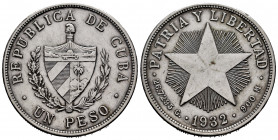 Cuba. 1 peso. 1932. (Km-15.2). Ag. 26,75 g. VF. Est...25,00. 

Spanish Description: Cuba. 1 peso. 1932. (Km-15.2). Ag. 26,75 g. MBC. Est...25,00.