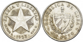 Cuba. 1 peso. 1932. (Km-15.2). Ag. 26,70 g. Almost XF. Est...30,00. 

Spanish Description: Cuba. 1 peso. 1932. (Km-15.2). Ag. 26,70 g. EBC-. Est...3...