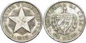 Cuba. 1 peso. 1932. (Km-15.2). Ag. 26,75 g. Choice VF. Est...25,00. 

Spanish Description: Cuba. 1 peso. 1932. (Km-15.2). Ag. 26,75 g. MBC+. Est...2...