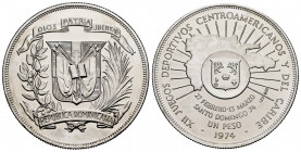Dominican Republic. 1 peso. 1974. (Km-35). Ag. 26,82 g. 12th Central American and Caribbean Games. Exempt from export taxes. PR. Est...35,00. 

Span...